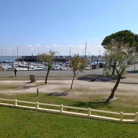 Apartment Superb Near The Sea *