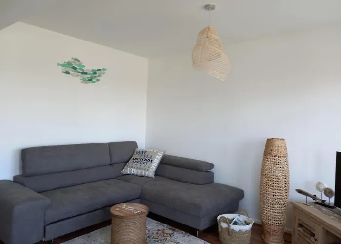 Superb Near The Sea *